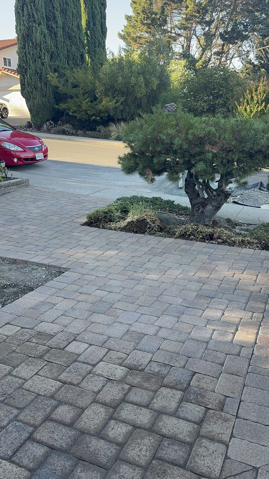 Hillside Driveway & Retaining Wall