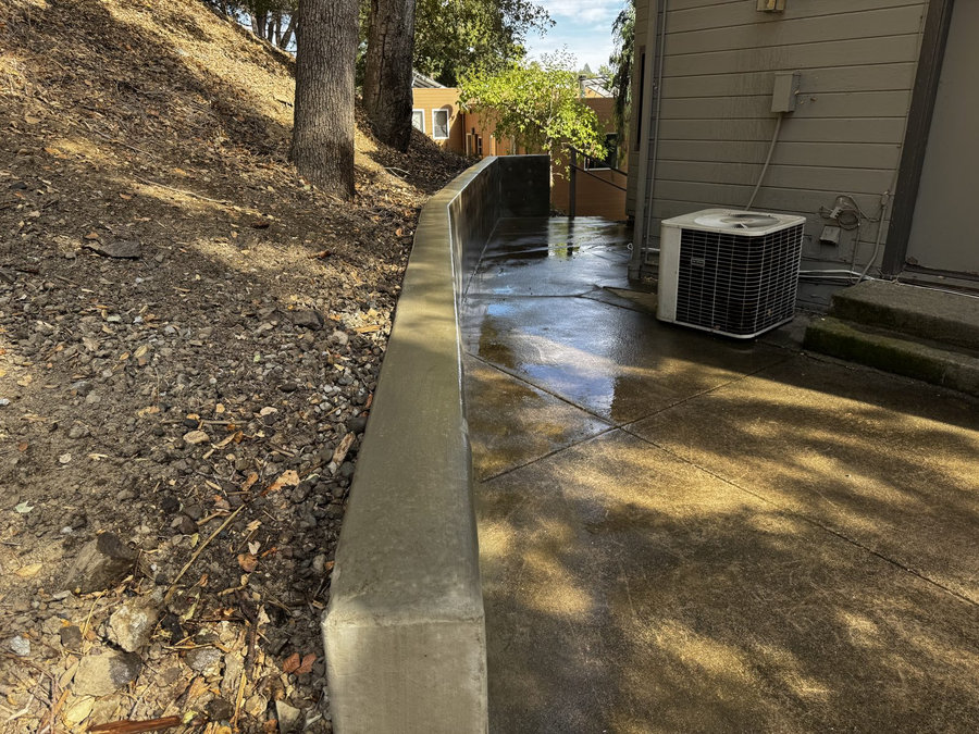 Poured Concrete Retaining Wall